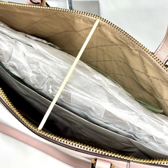 Michael Kors Charlotte Large Top-Zip Tote Bag & Matching Trifold Wallet - Picture 7 of 12